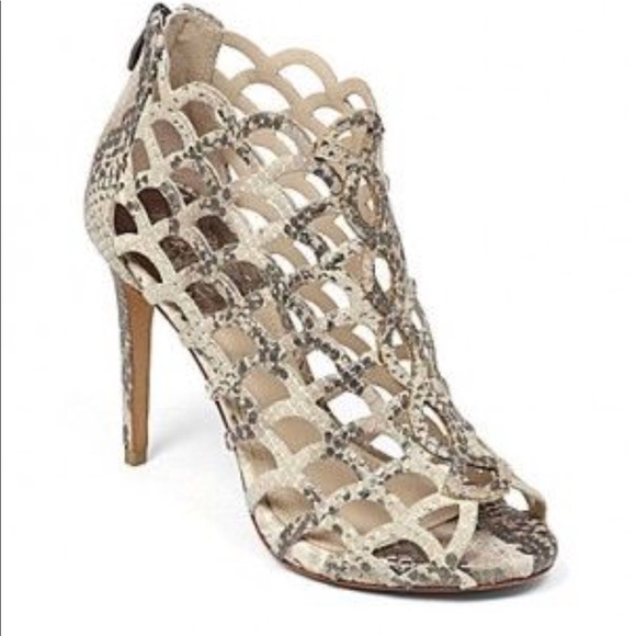 Vince Camuto Shoes - New Vince Camuto Fontanela Caged Sandal Size 8